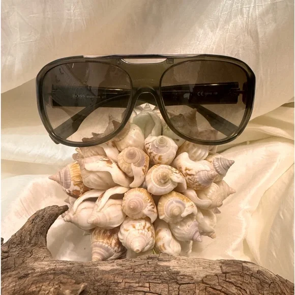 Hugo Boss | Accessories | Hugo Boss 30s Sunglasses Excellent  display picture 2